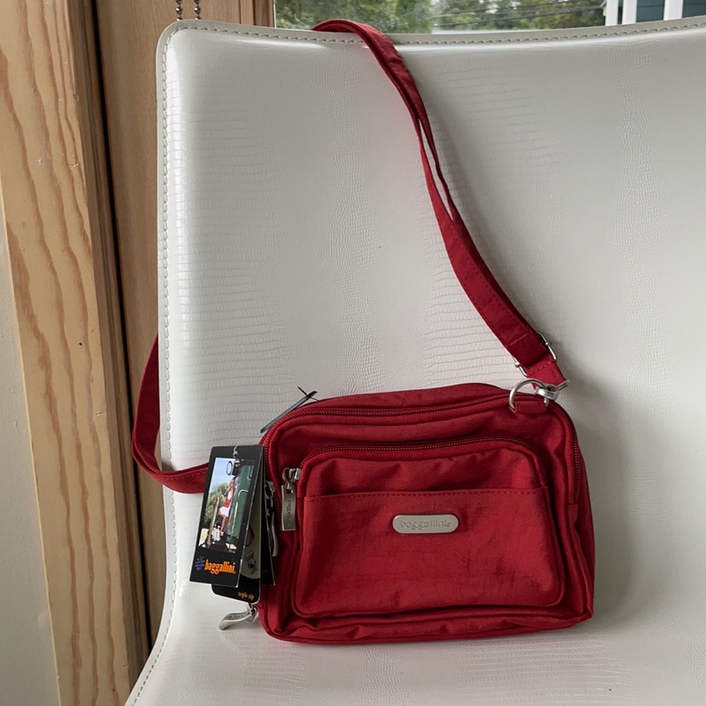 Baggallini, Wallet bag crossbody waist bag.